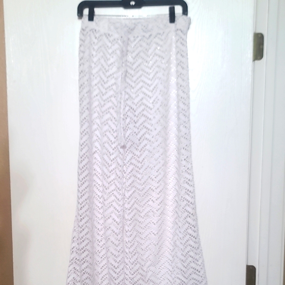 White Pant Coverup for Resort Wear - Picture 1 of 4
